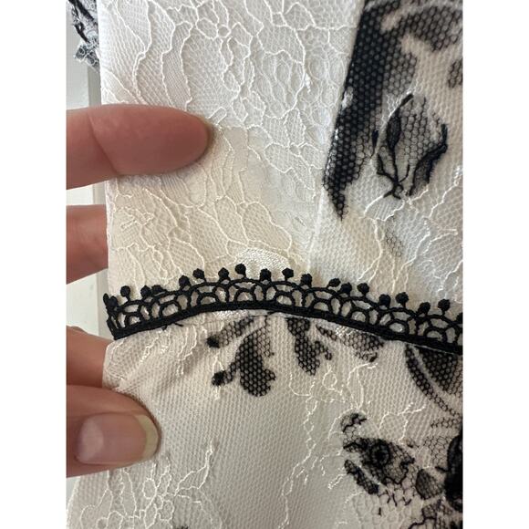 Marchesa Notte Off Shoulder Floral Lace Tiered Dress Size 4 - Picture 10 of 12